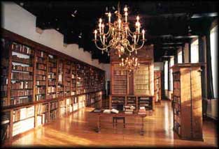 Library in Het Pand